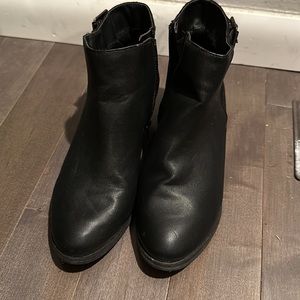 Topshop Ankle Buckle black booties 38 7/7.5
